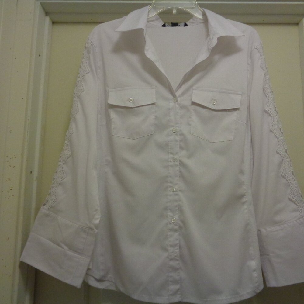 CLASSIC GIRL CLEAN GIRL FRENCH GIRL STYLE WHITE LOOSE SHIRT W LACEY ARMS X LG